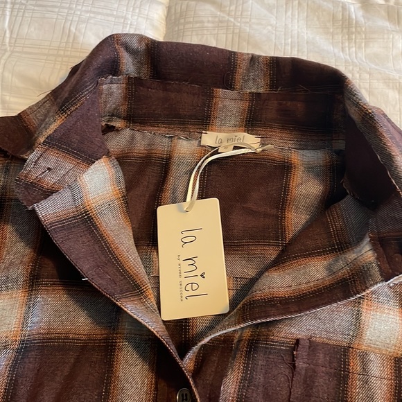 Oversized plaid tunic length button up - Picture 4 of 5